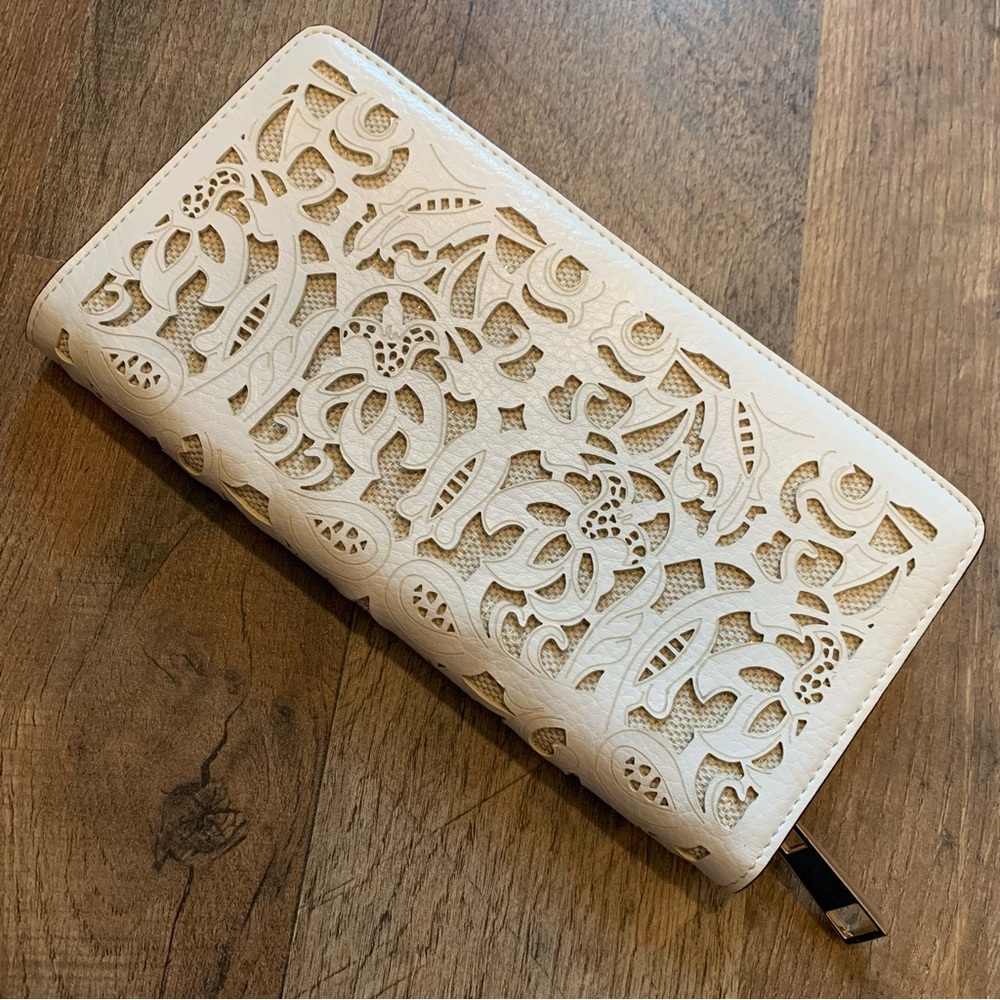 ALDO laser cut summer wallet